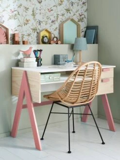 Bureau Enfant Coloriage Rose - Vertbaudet -Petit Monde Promos Boutique bureau enfant coloriage 4