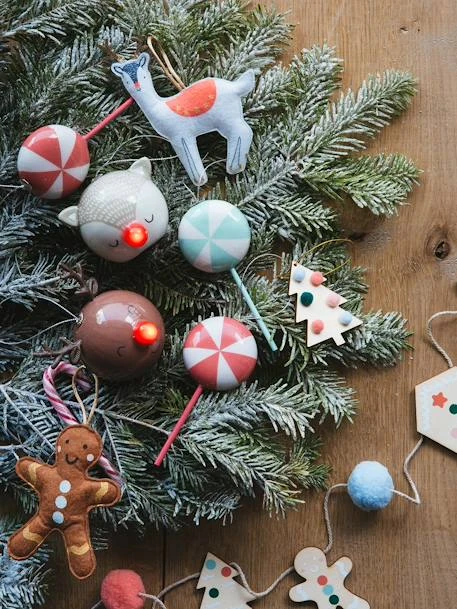 Les 4 Décorations Candy à Suspendre Rouge - Vertbaudet 4 Les 4 Décorations Candy à Suspendre Rouge - Vertbaudet – Image 4