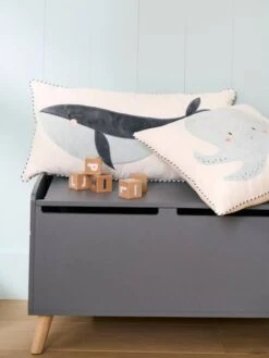 Lot De 2 Coussins SOUS L'OCÉAN Bleu - Vertbaudet 11 Lot De 2 Coussins SOUS L'OCÉAN Bleu - Vertbaudet -Petit Monde Promos Boutique lot de 2 coussins sous locean 5