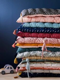 Matelas De Sol Avec Pompons FLEURETTES écru / Multicolore - Vertbaudet 10 Matelas De Sol Avec Pompons FLEURETTES écru / Multicolore - Vertbaudet -Petit Monde Promos Boutique matelas de sol avec pompons fleurettes 4