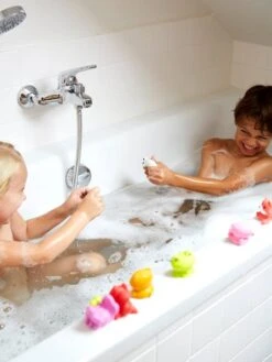 Set De 10 Aspergeurs De Bain Animaux Multicolore - Vertbaudet 7 Set De 10 Aspergeurs De Bain Animaux Multicolore - Vertbaudet -Petit Monde Promos Boutique set de 10 aspergeurs de bain animaux 2