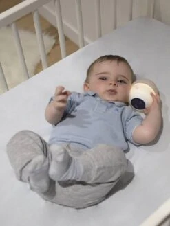 Veilleuse Nomade BABYMOOV Squeezy Blanc/gris - Babymoov -Petit Monde Promos Boutique veilleuse nomade babymoov squeezy 2